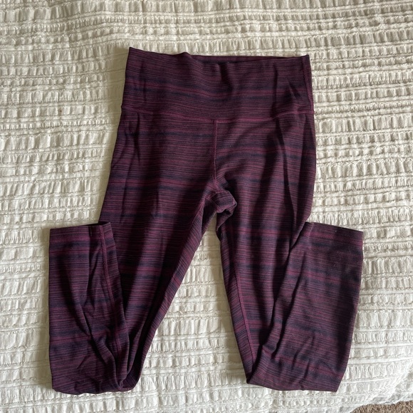 Lululemon leggings- CYBER RED GRAPE BORDEAUX DRAMA - Picture 1 of 3